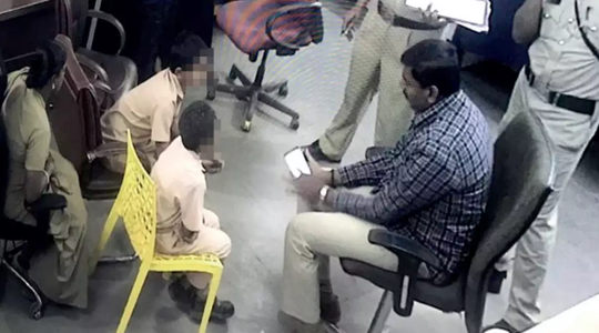 ഒൻപതാം വയസിൽ രാജ്യദ്രോഹി!